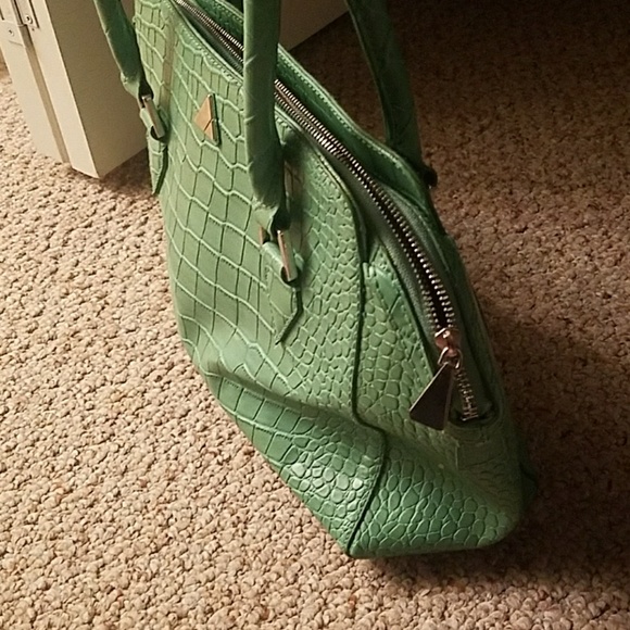 Liz Claiborne handbag - Picture 4 of 4
